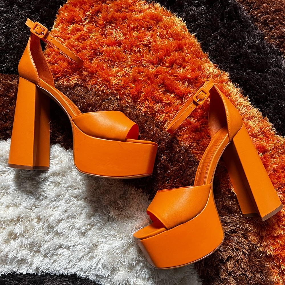 SCHUTZ NAPPA PLATFORM